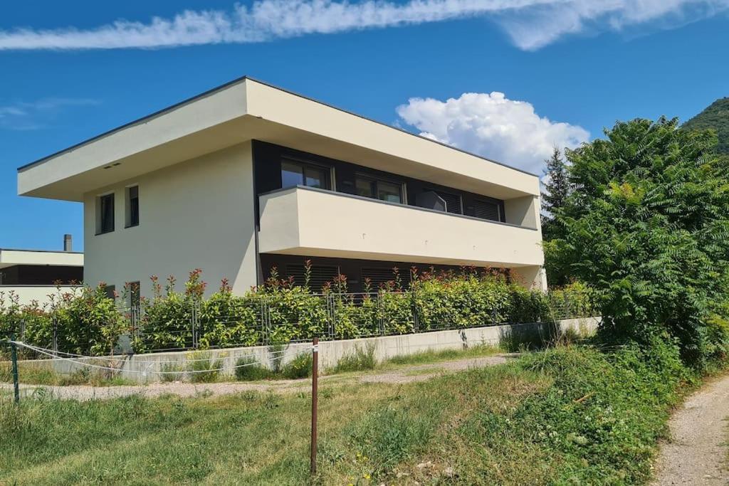 Appartamenti Moderni, Luminosi E Tranquilli Con Parcheggio Privato - Agritur La Tenuta Trient Exterior foto